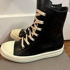 Brand new leather Rick Owens gently worn